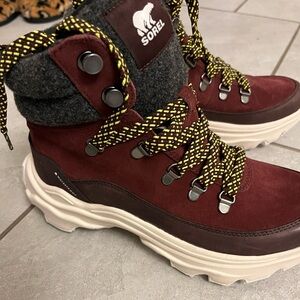 COPY - Sorel Insulated waterproof burgundy winter boot 6 hole lace up 202827-12…